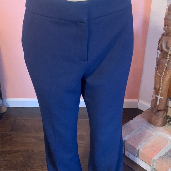 In Excellent Condition Pants - Picture 2 of 12